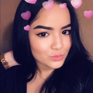 Meet your Posher, Franciela